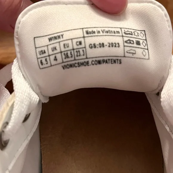 Vionic Winny White Leather Sneakers size 6.5 - Picture 4 of 6